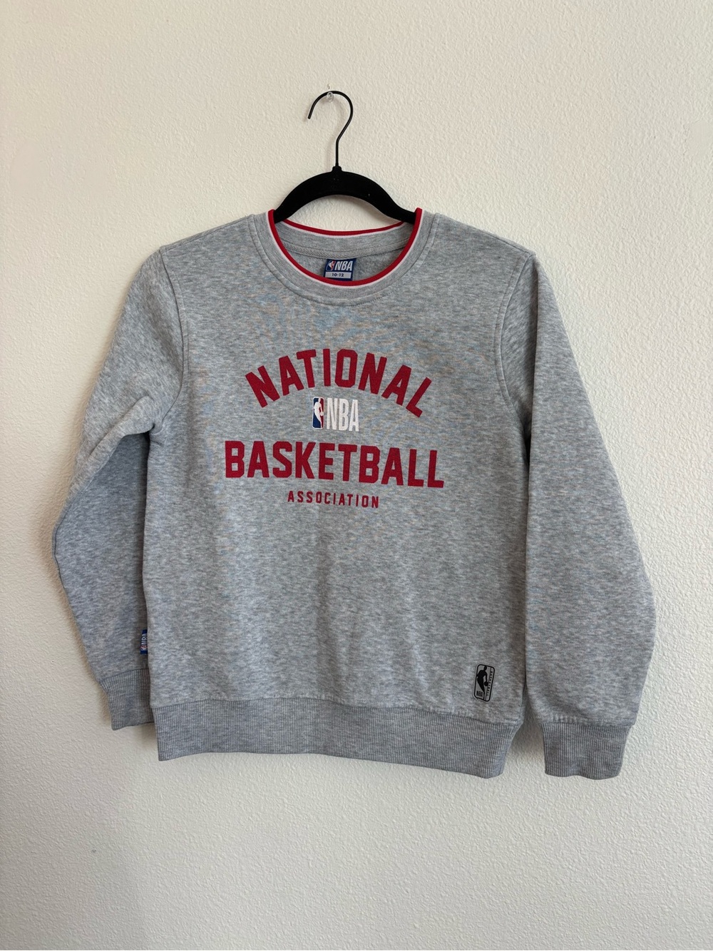 NBA National Basketball Association crewneck sweatshirt size 10-12
